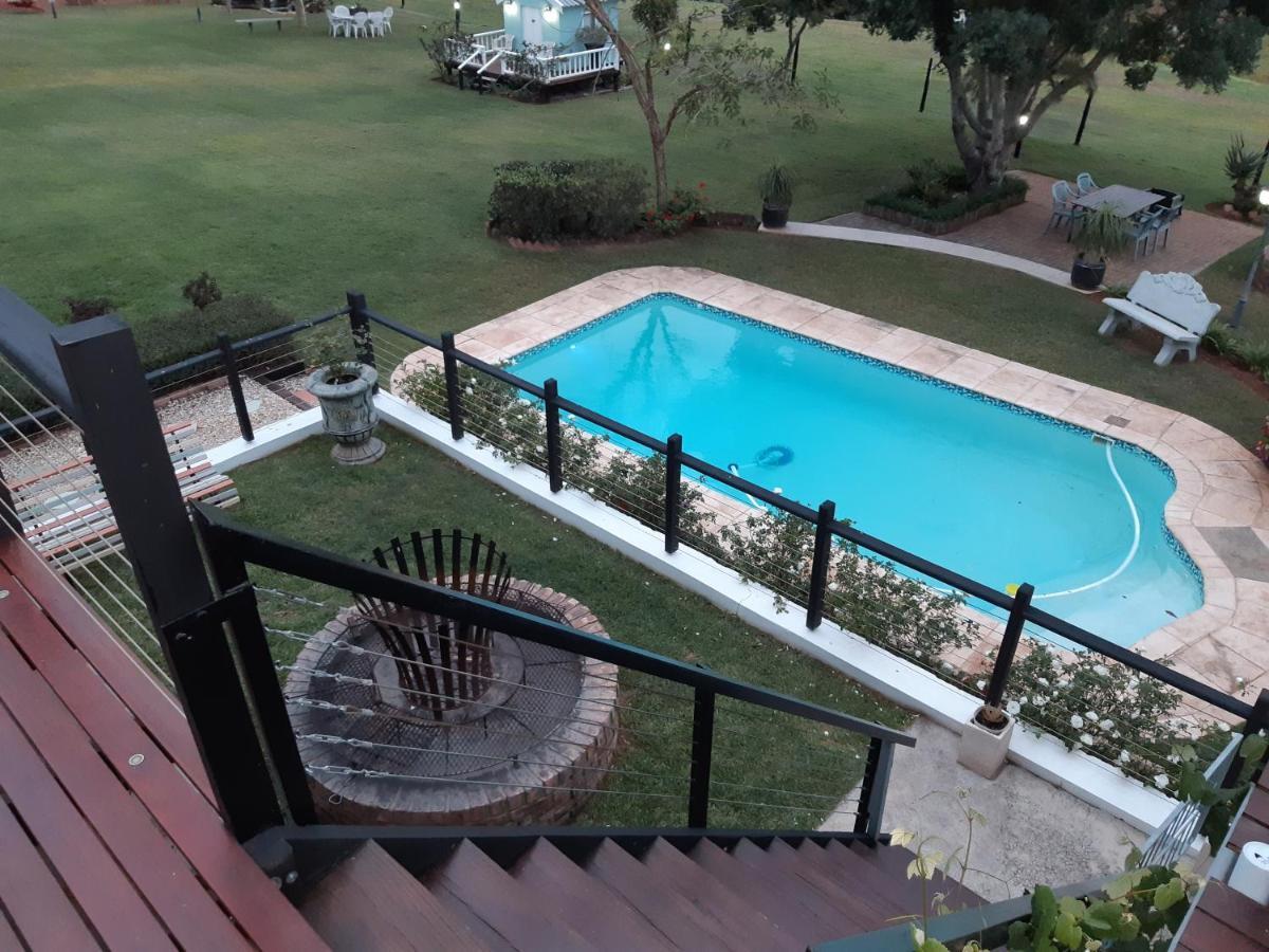 Little Tree Loft 2 Bed & Breakfast Uitenhage Екстериор снимка